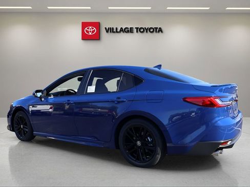 New 2026 Toyota Camry SE image 3