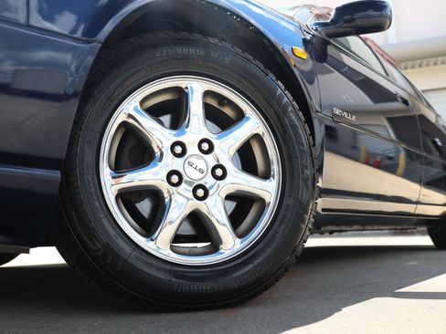 Used 1999 Cadillac Seville STS FWD image 27
