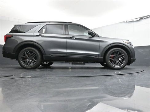 New 2026 Ford Explorer ST image 40
