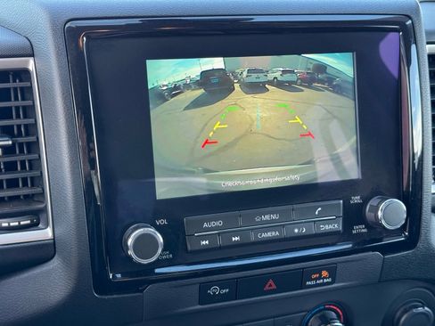 Used 2023 Nissan Frontier SV image 29
