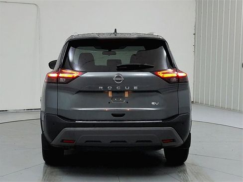 Used 2023 Nissan Rogue SV w/ SV Premium Package image 6
