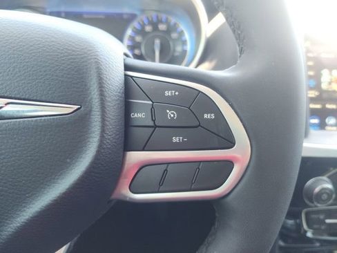 Used 2023 Chrysler 300 Touring w/ Sport Appearance Package RWD image 30