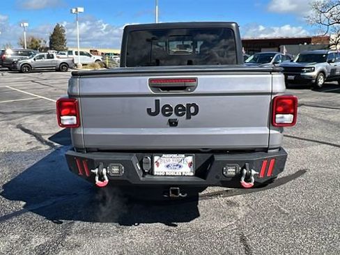Used 2020 Jeep Gladiator Sport w/ Quick Order Package 24S image 4