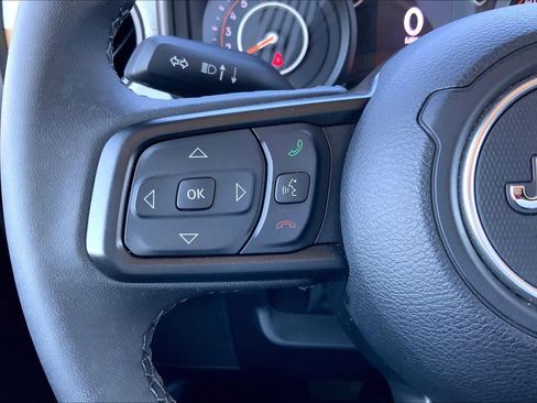 Used 2025 Jeep Wrangler Unlimited Sport AWD/4WD image 24