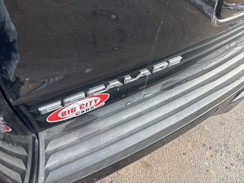 Used 2019 Cadillac Escalade ESV Luxury image 50