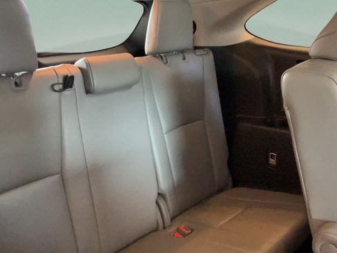Used 2022 Toyota Highlander Platinum FWD image 33