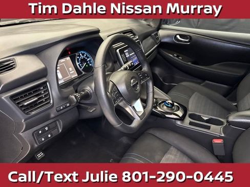 Used 2022 Nissan Leaf SV FWD image 22