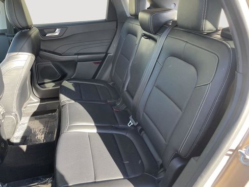 Used 2021 Ford Escape Titanium w/ Class II Trailer Tow Package image 25