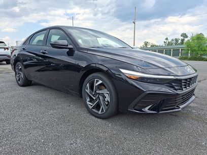 New 2025 Hyundai Elantra SEL