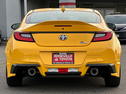New 2026 Toyota GR86 YUZU Limited image 7
