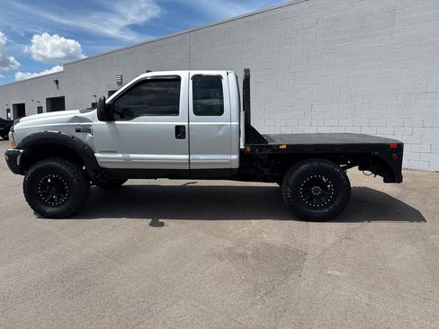 Used 2003 Ford F250 XLT AWD/4WD image 8