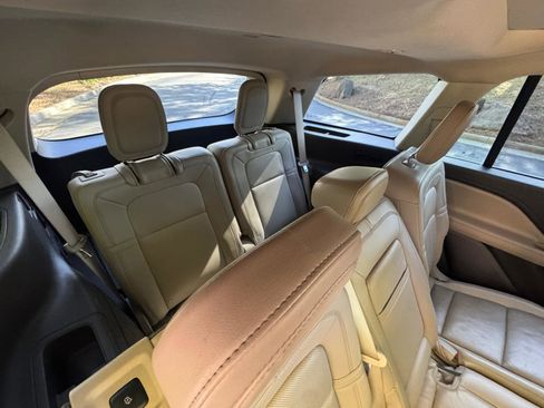 Used 2021 Lincoln Aviator Reserve w/ Equipment Group 201A image 5