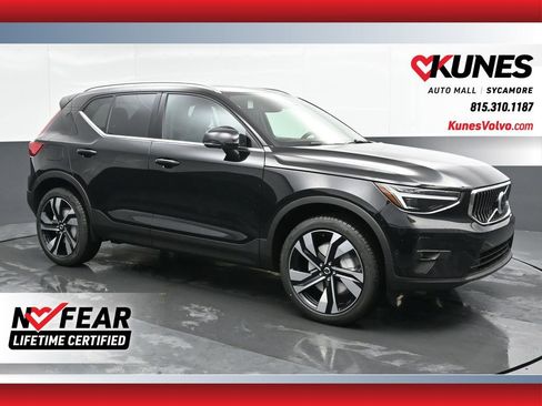 New 2025 Volvo XC40 B5 Ultra w/ Climate Package AWD/4WD image 1