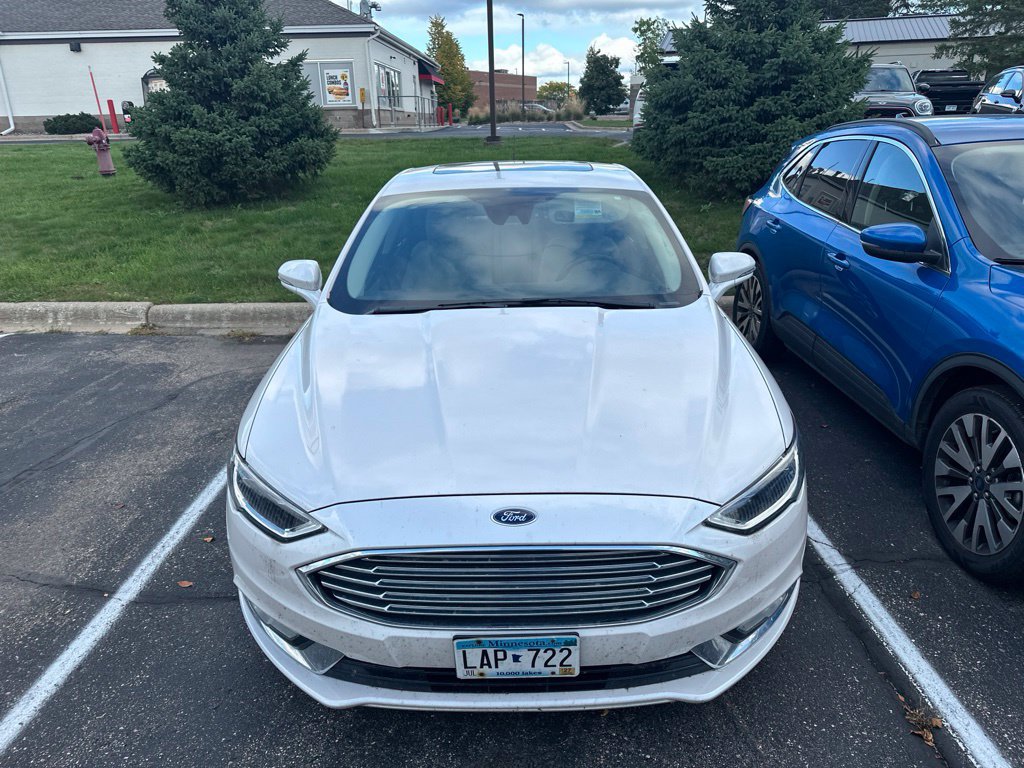Used 2017 Ford Fusion Energi Titanium FWD image 4