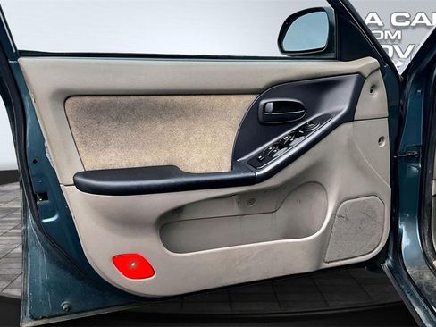 Used 2003 Hyundai Elantra GLS image 10