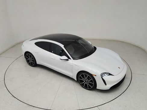 Used 2023 Porsche Taycan w/ Premium Package RWD image 21
