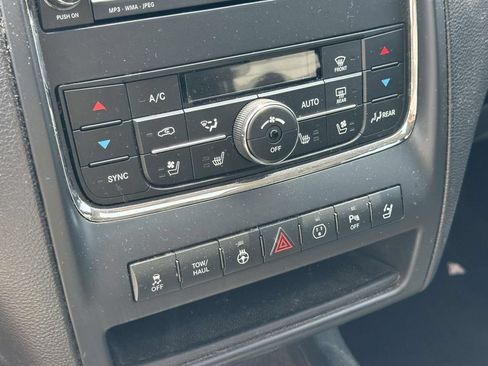 Used 2013 Dodge Durango R/T w/ Technology Group AWD/4WD image 31