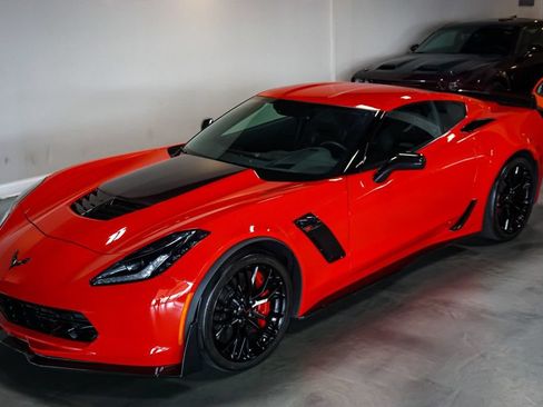 Used 2019 Chevrolet Corvette Z06 RWD image 35