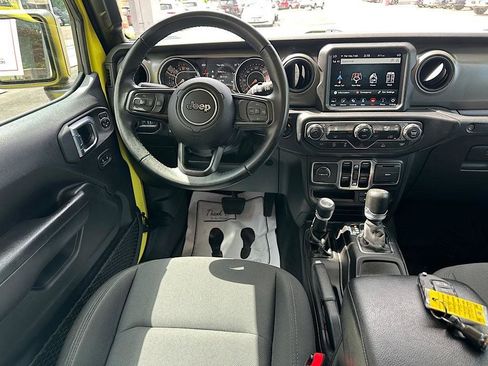 Used 2022 Jeep Wrangler Unlimited Sport w/ Xtreme Recon 35" Tire Package AWD/4WD image 20