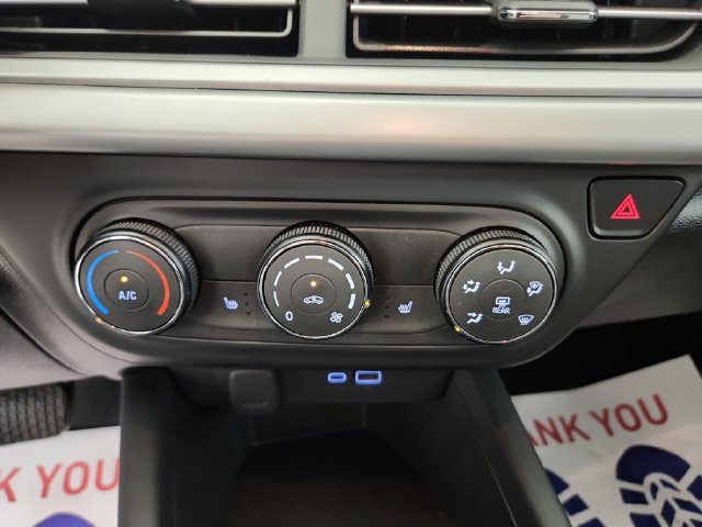 Used 2025 Chevrolet Trax LS w/ LS Convenience Package FWD image 18