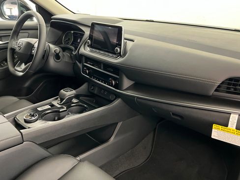 New 2026 Nissan Rogue SV image 24