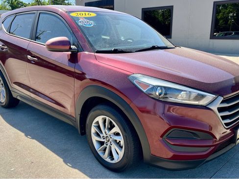 Used 2016 Hyundai Tucson SE FWD image 1