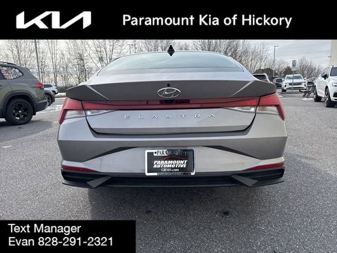 Used 2023 Hyundai Elantra SEL w/ Convenience Package image 6