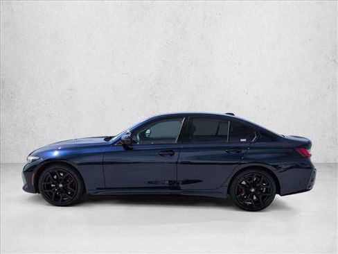 Used 2025 BMW 330i Sedan w/ M Sport Package RWD image 9