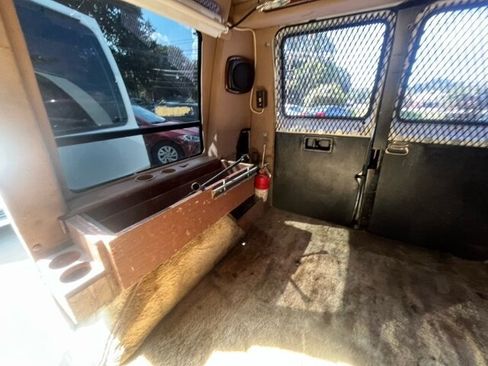 Used 2000 Dodge B1500 image 8