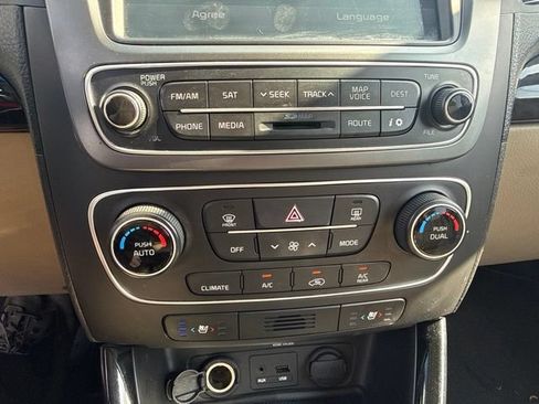 Used 2014 Kia Sorento EX w/ EX V6 Touring Package AWD/4WD image 30