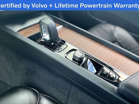 Used 2023 Volvo XC60 T8 Plus image 18
