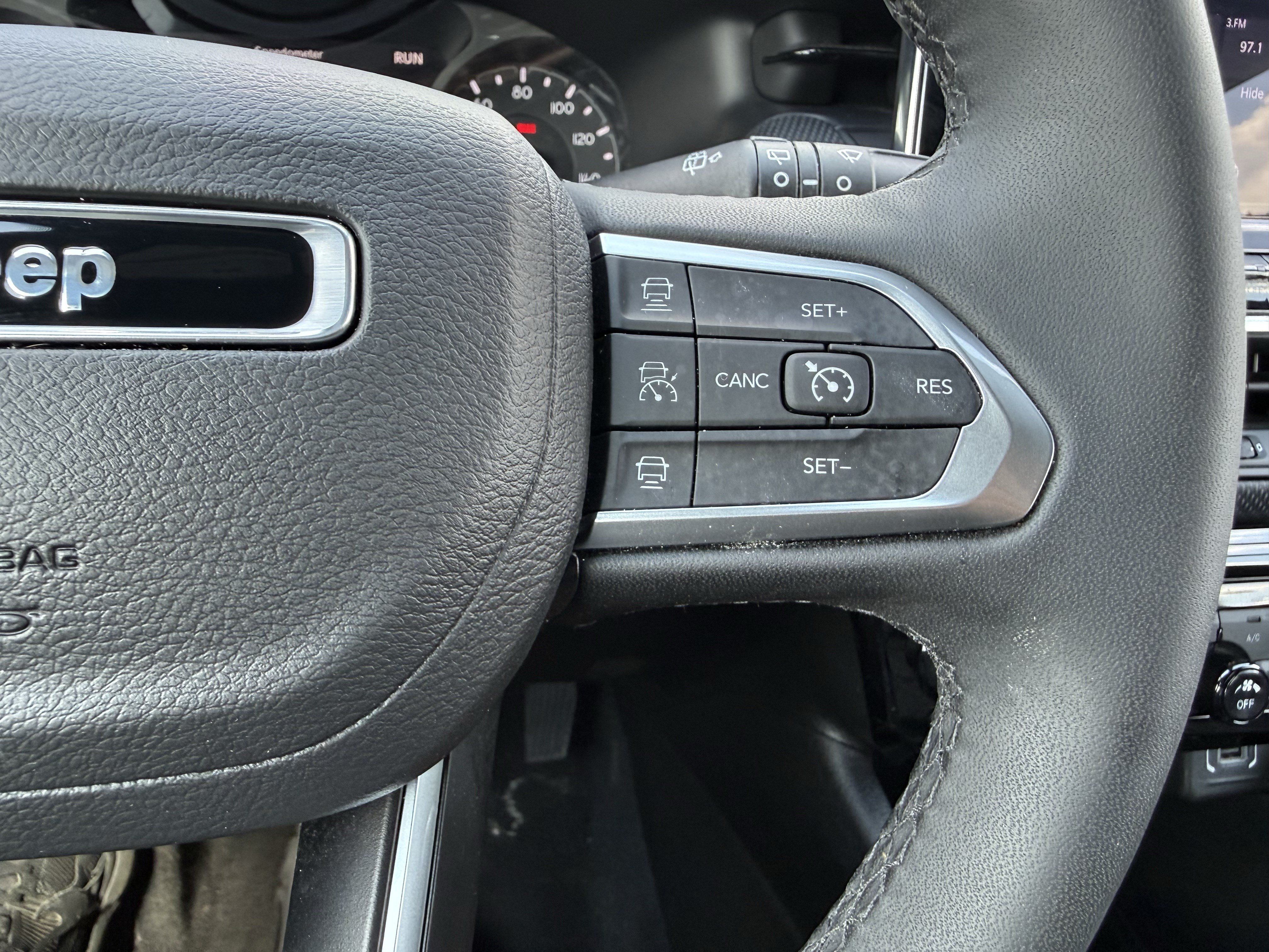 Used 2026 Jeep Compass Limited AWD/4WD image 20