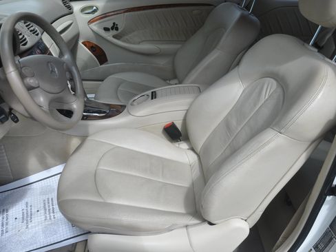 Used 2006 Mercedes-Benz CLK 350 Coupe image 17