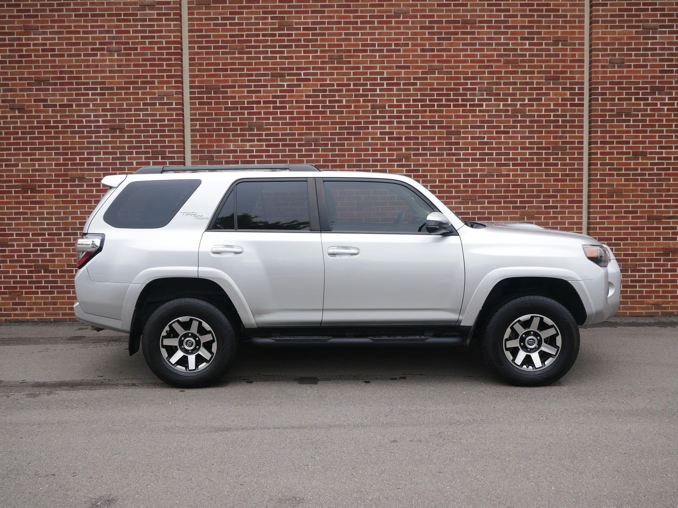 Used 2021 Toyota 4Runner TRD Off-Road AWD/4WD image 26
