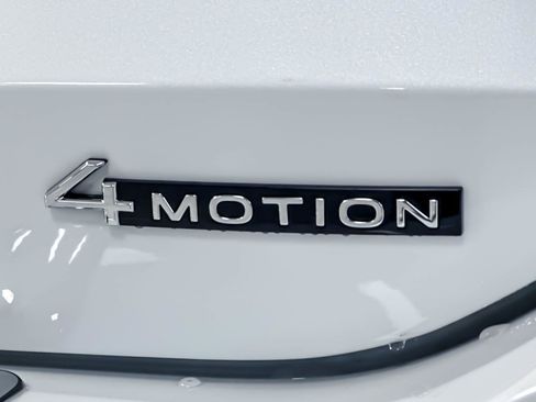 New 2026 Volkswagen Tiguan SEL R-Line image 26