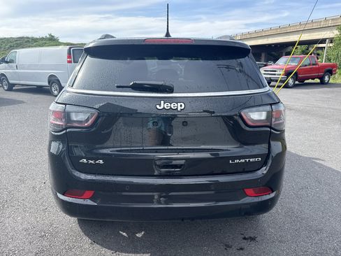 Used 2025 Jeep Compass Limited w/ Elite Group AWD/4WD image 4