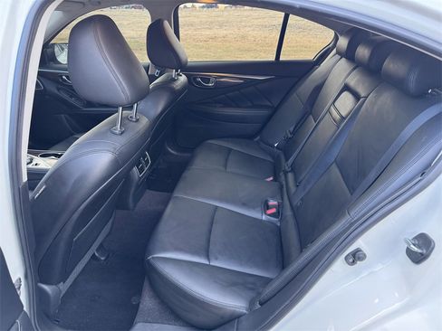 Used 2018 INFINITI Q50 Luxe image 10