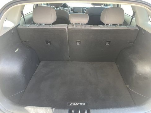 Used 2018 Kia Niro FE image 25