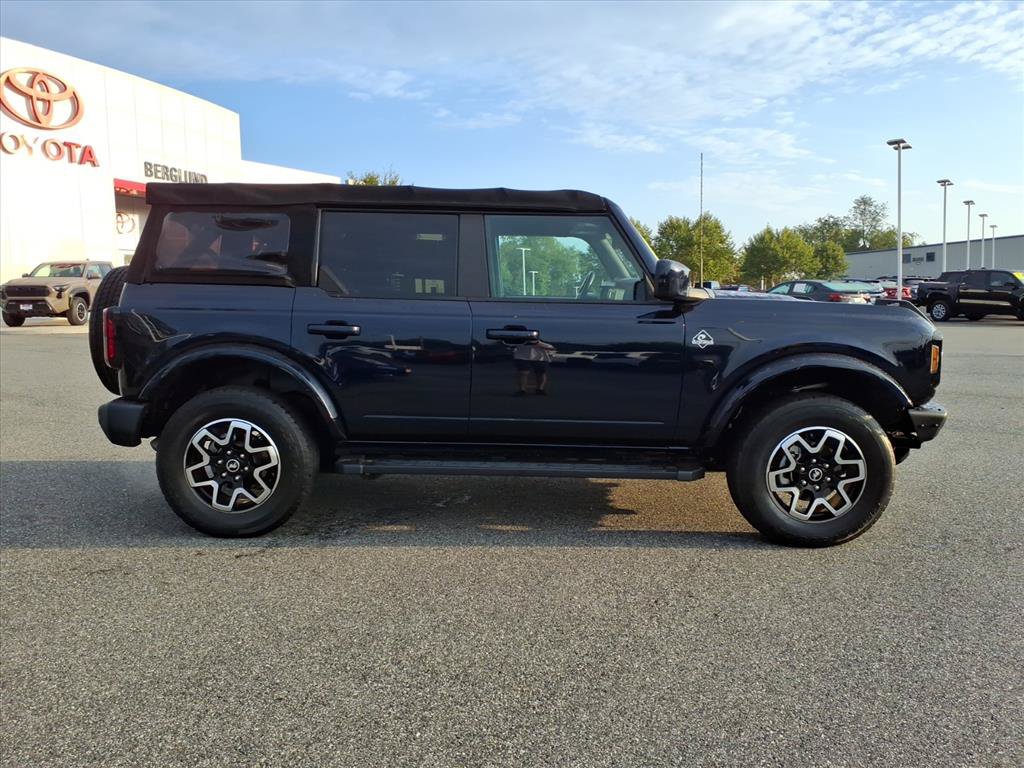 Used 2021 Ford Bronco Outer Banks AWD/4WD image 3