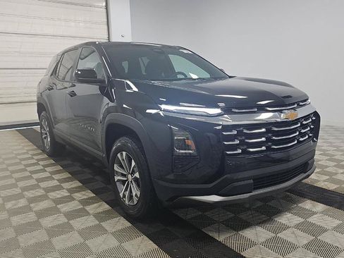 Used 2026 Chevrolet Equinox LT FWD image 4