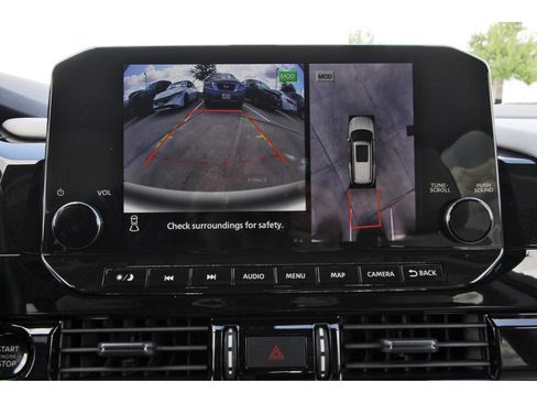 Used 2025 Nissan Pathfinder SL FWD image 27