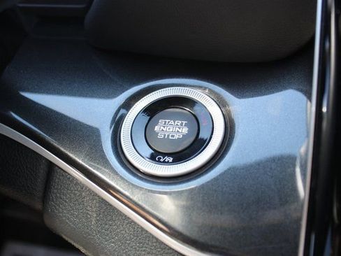 Used 2022 Jeep Grand Cherokee L Altitude image 16