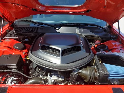 Used 2022 Dodge Challenger R/T Scat Pack w/ Shaker Package RWD image 18