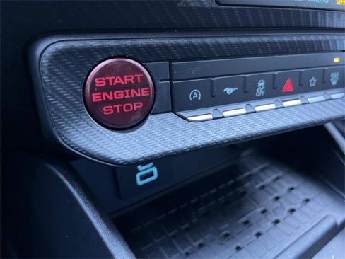 Used 2024 Ford Mustang GT Premium image 31