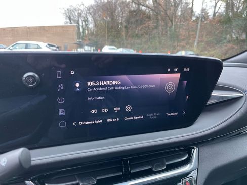 Used 2025 Buick Envista Sport Touring image 21