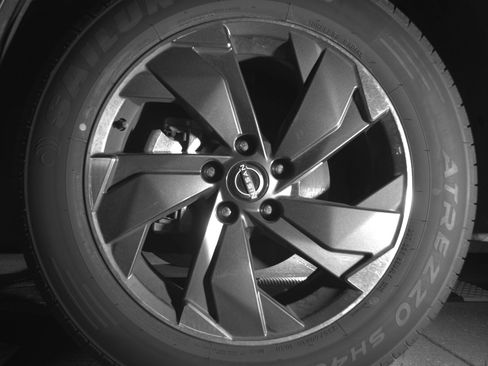 Used 2025 Nissan Rogue SV image 12