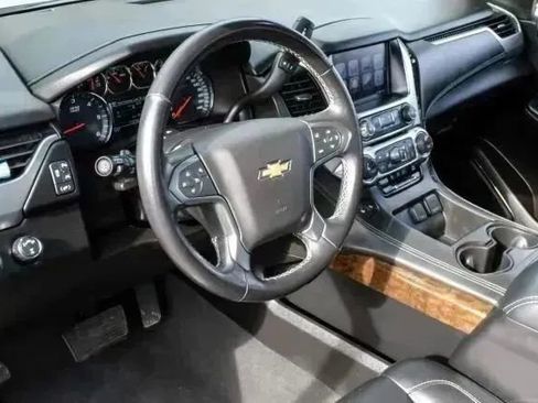 Used 2019 Chevrolet Suburban LT AWD/4WD image 3