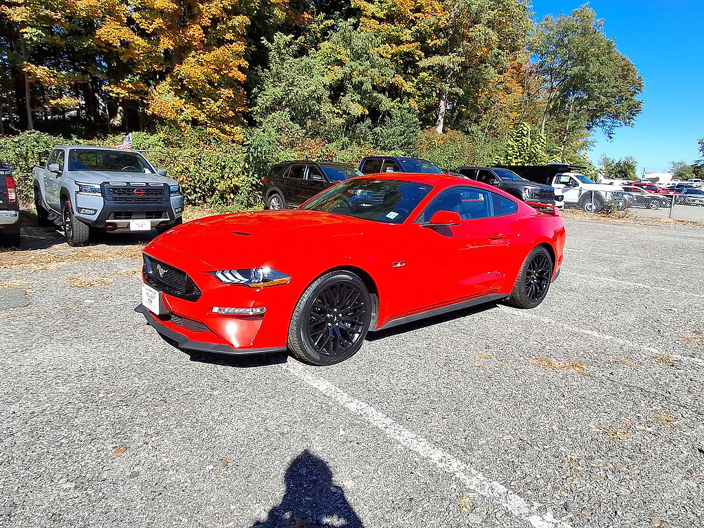 Used 2022 Ford Mustang GT w/ GT Performance Package RWD image 4