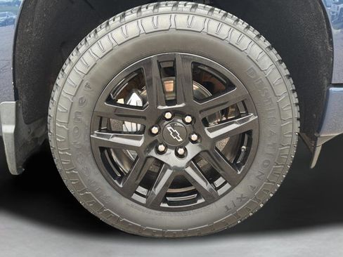 Used 2022 Chevrolet Silverado 1500 Custom AWD/4WD image 26