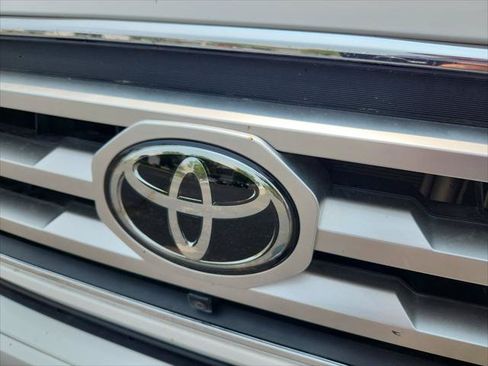 Certified 2021 Toyota Tacoma Limited AWD/4WD image 23